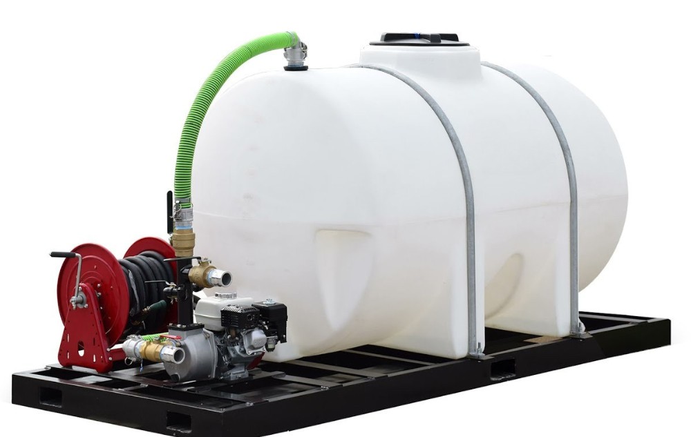 Tanque de agua potable blanco